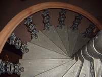 Лестница чугунная